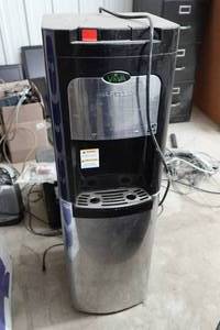 lot 363 image: Viva Self Cleaning HotCold Water Dispenser