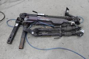 lot 60D image: Assorted Car Tow Bars for RV