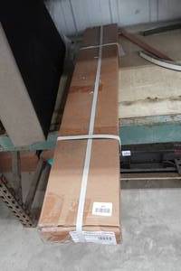 lot 443 image: Reese 30035 5th Wheel Universal Rail and Mounting Bracket Kit