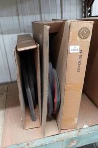 lot 446 image: Ribbed Foam D-Seal with Hats Weather Stripping