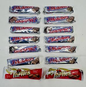 lot 55 image: 3 Musketeers & Turtles