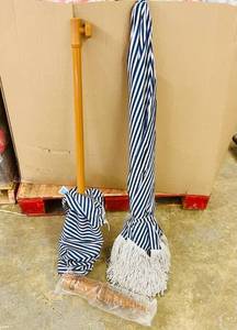 lot 92 image: BlueWhite Stripe Sun Umbrella wCarryingStorage Bag