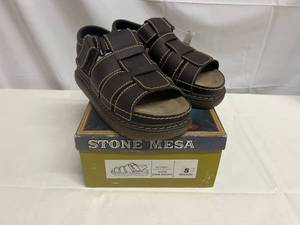 lot 81 image: Size 5 Stone Mesa Sandals