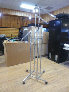 lot 33 image: 4-Way Garment Rack