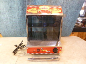 lot 63 image: Paragon The Dog Hut Hotdog Warmer