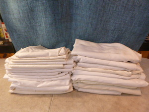 lot 80 image: Large Linen Bags