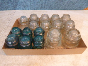 lot 97 image: Vintage Hemingray Insulators
