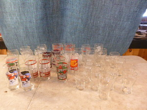 lot 99 image: 38 Collectible Coca-Cola Glasses