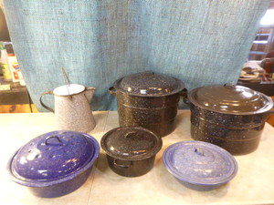 lot 101 image: Vintage Enamel Cookware