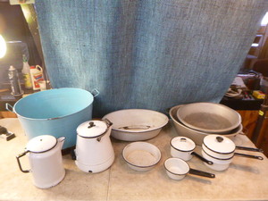 lot 103 image: Vintage Enamel Cookware and More