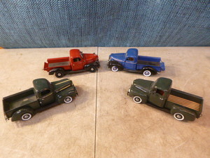 lot 109 image: 4 Die-Cast Classic Trucks