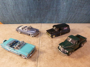 lot 110 image: 4 Die-Cast Cars