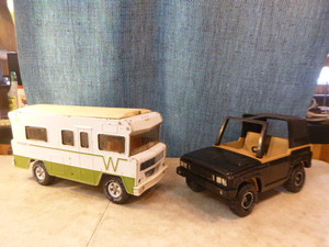 lot 120 image: 2 Vintage Tonka Vehicles