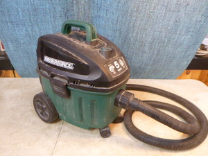 lot 135 image: Master Force Shop Vac