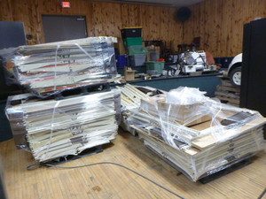 lot 7 image: 4 Pallets of Retail Shelving