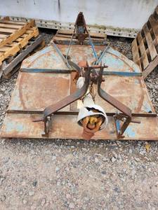 lot 19 image: 5 Brush Cutter - 3 point hitch