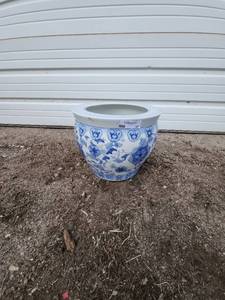 lot 17 image: Large Blue and White Porcelain Planter Pot with Floral Design