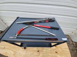 lot 41 image: Set of Hand Tools Screwdriver, Hacksaw, Pruning Shears, and Clamps