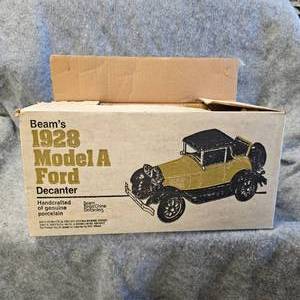 lot 113 image: Beams 1928 Model A Ford Decanter, Full, Mint Condition in Original Box