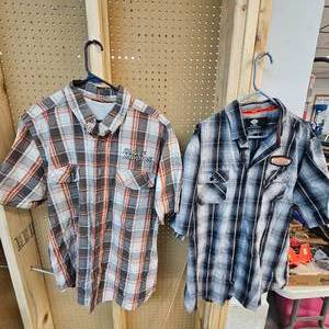 lot 140 image: 2-Harley Davidson Button Up Shirts-3XL