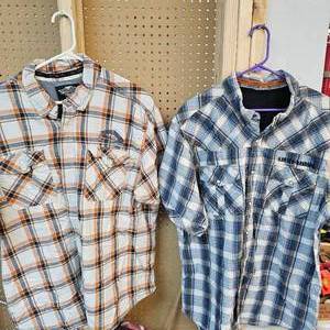 lot 143 image: 2-Harley Davidson Button Up Shirts-3XL