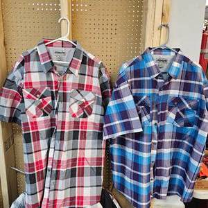 lot 146 image: 2-Harley Davidson Button Up Shirts-4XL and 5XL