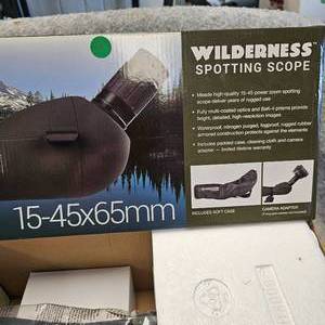 lot 9 image: MEADE Instraments Wilderness Spotting Scope, As New, Dealer Sample, 15-45x65