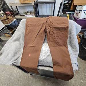 lot 6 image: Ball and Buck Overland Bark Color Field Pants, Cotton Canvas Material, Sz 34, Dealer Sample