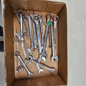 lot 190 image: Wrenches, Combo and Box End Lot