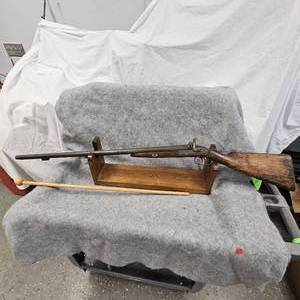 lot 262 image: Vintage 1900s Black Powder Double Barrel with Working Correct Hammers