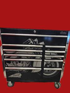 lot 275 image: Indian Motorcycle Toolbox, 42x19x42, 11 Drawers, Excellent Condition