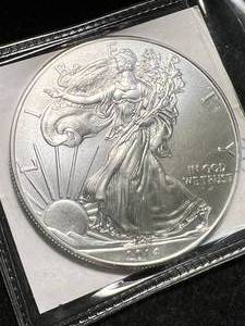lot 33 image: 2014 AMERICAN SILVER EAGLE 1 TROY OZ .999 FINE SILVER