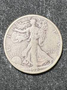lot 61 image: 1920 US WALKING LIBERTY HALF DOLLAR
