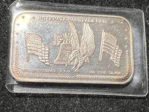 lot 92 image: 1 TROY OZ .999 FINE SILVER INTERNATIONAL TRADE UNIT BAR