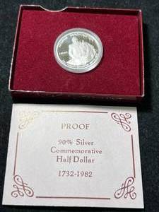 lot 101 image: 1982 US PROOF COMMEM WASHINGTON HALF DOLLAR