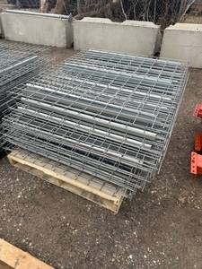 lot 20 image: Approx (20) Wire Pallet Rack Decks