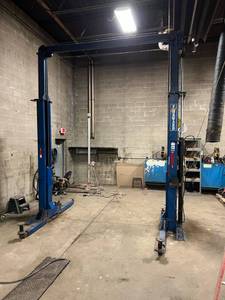 lot 1B image: Forward Mfg Model 12000TP 2 Post Lift 12,000 Lbs Capacity, Single Phase