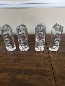 lot 47 image: Set of 4 Crystal Candle Holders