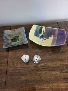 lot 51 image: Artistic Decorative Plates & Birds Set