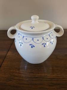 lot 53 image: Ceramic Jar with Blue Floral Design