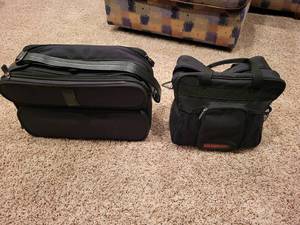 lot 254 image: Globus Storage Bags Set for Electronics