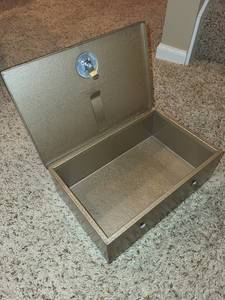 lot 263 image: Lockbox & Expandable File Organizer Set