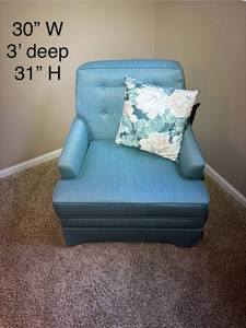 lot 201 image: Blue Upholstered Accent Chair