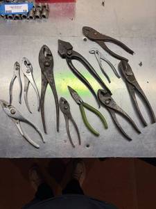 lot 230 image: Assorted Pliers and Cutters Lot