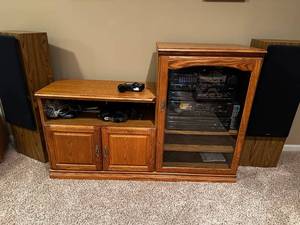 lot 10A image: Yamaha Stereo System with Cabinet