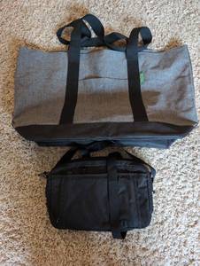 lot 68 image: Eco Green Life & Eagle Creek Bags Set