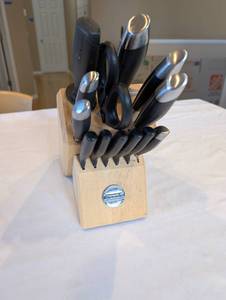 lot 101 image: KitchenAid Knife Block Set