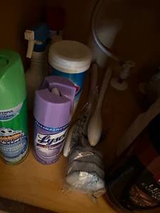 lot 132 image: Household Cleaning Supplies Lot