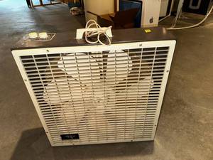 lot 281 image: Vintage Kord Box Fan 20