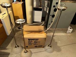 lot 287 image: SATCO Torchiere Floor Lamp Set of 3